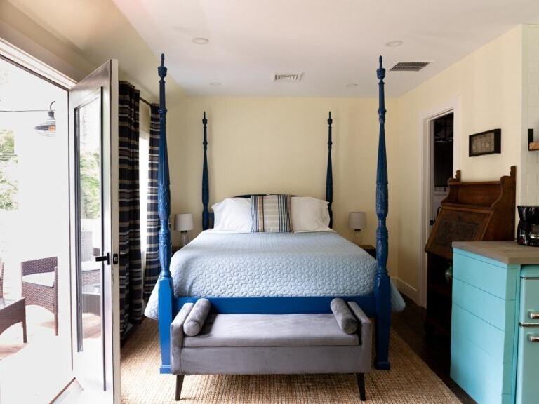 Heritage Trail Farmhouse New Hampton Room photo